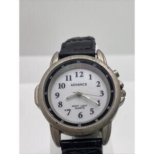 Advance Womens Vintage Silver Tone Watch Works New Batterh